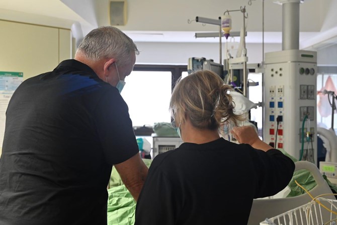 צילום: אריאל חרמוני, משרד הביטחון גנץ בביקור בבית החולים השיקומי, אמש