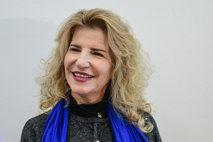 חשפה את הפרשה, שטייף