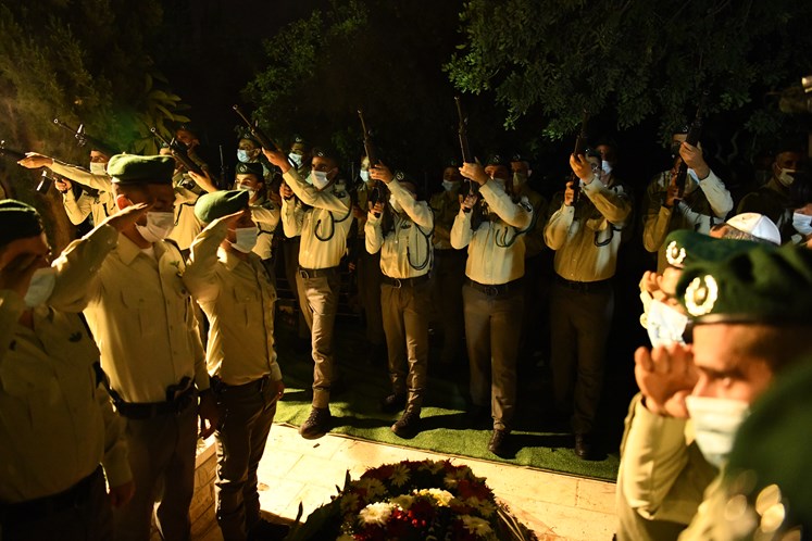 צילום: דוברות המשטרה מטח כבוד לזכרו של בראל שמואלי הי"ד