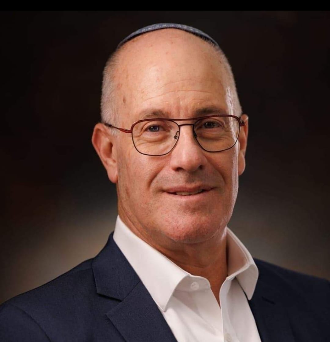 מצב אישי: עו"ד צביקה וישנרד