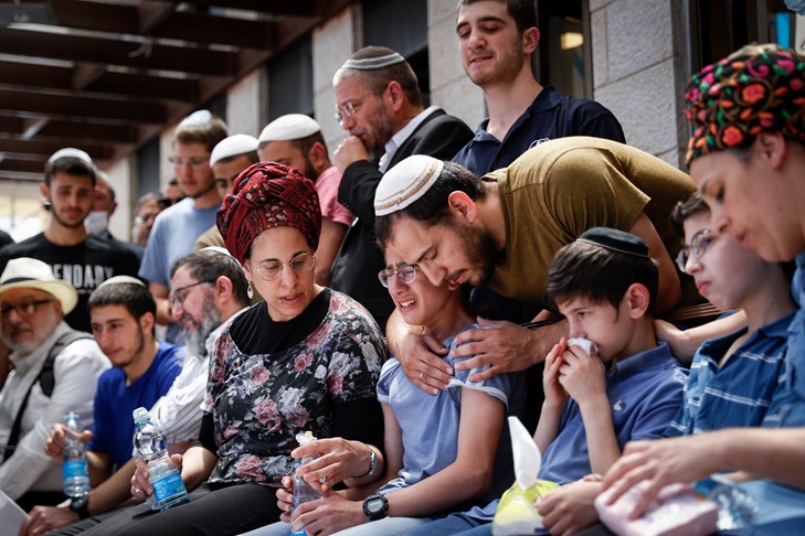 צילום: יונתן סינדל, פלאש 90 הלוויתו של יהודה