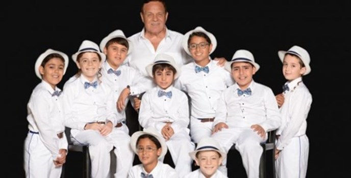 חנן אביטל ולהקת 'פרחי ירושלים'